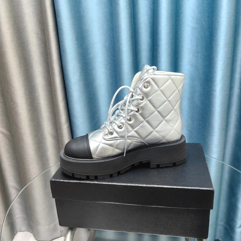 Stylish Chxnxl Boots 123857