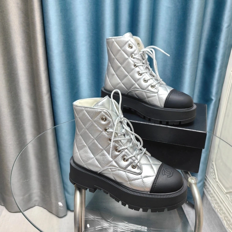 Stylish Chxnxl Boots 123857