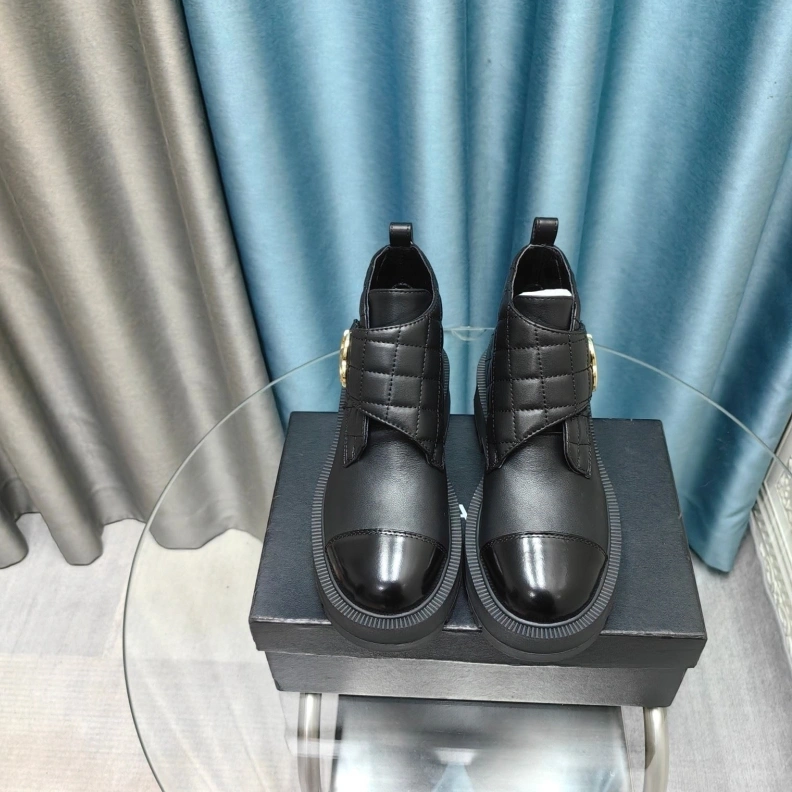 Reliable Chxnxl Boots 123858