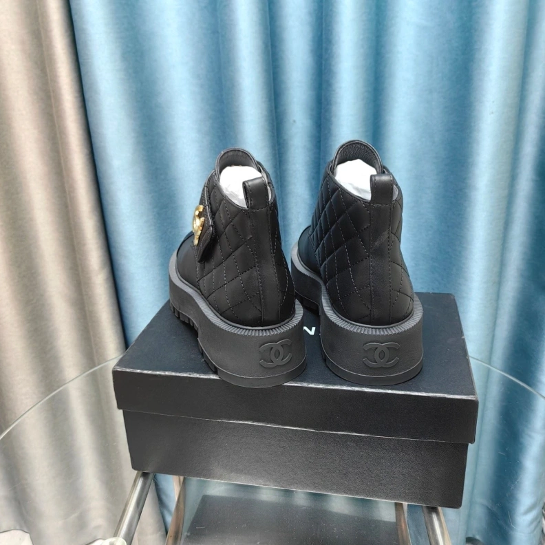 Reliable Chxnxl Boots 123858