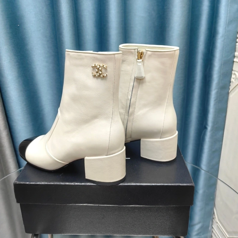 GoAnywhere Chxnxl Boots 123865