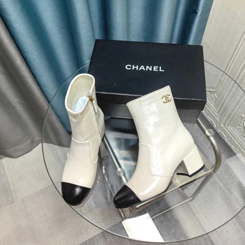 GoAnywhere Chxnxl Boots 123865