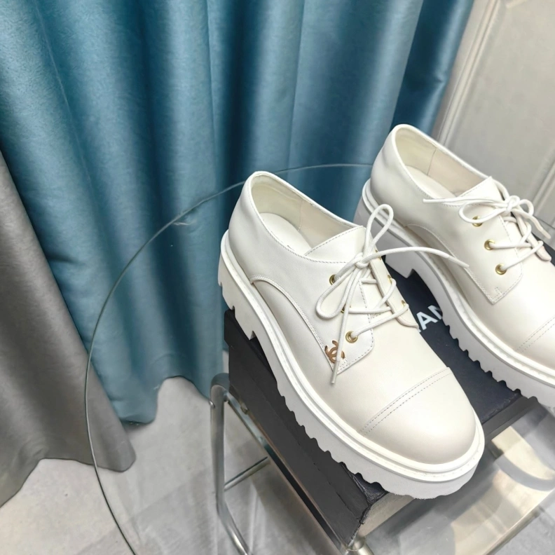 Bold Chxnxl Leather Shoes 123504