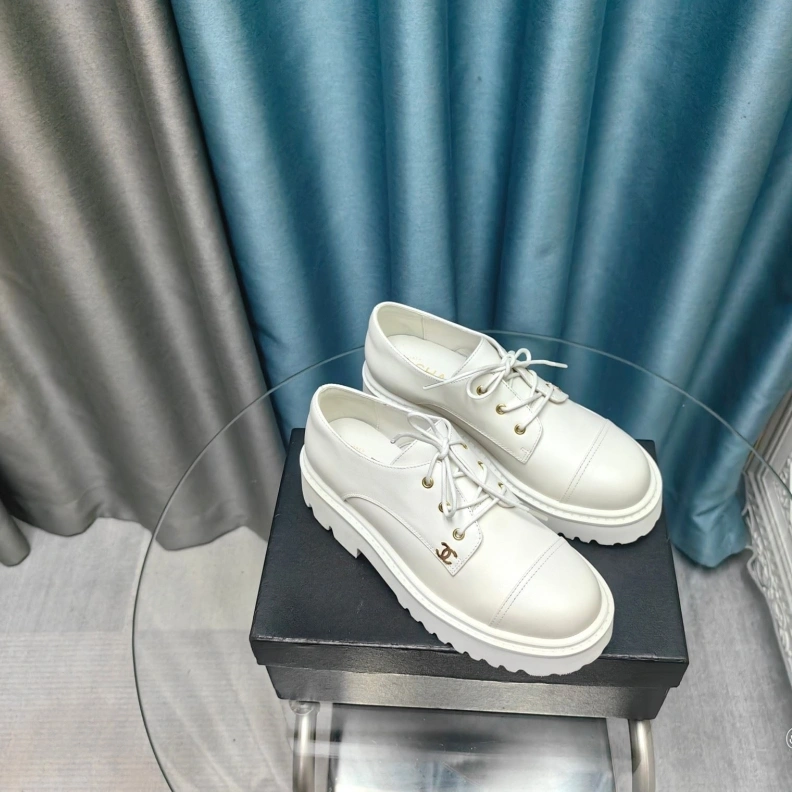 Bold Chxnxl Leather Shoes 123504