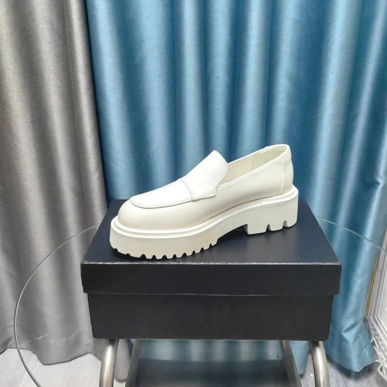 Lightweight Chxnxl Leather Shoes 123502
