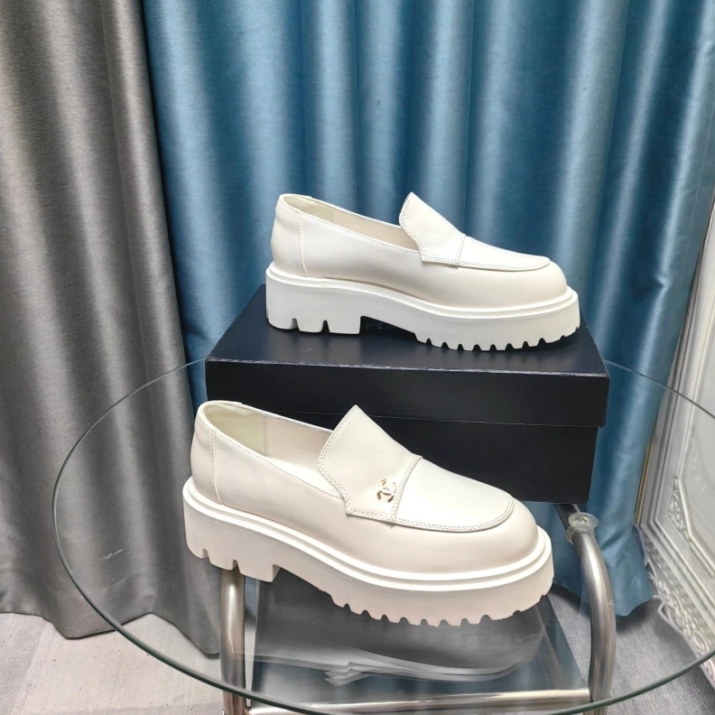 Lightweight Chxnxl Leather Shoes 123502