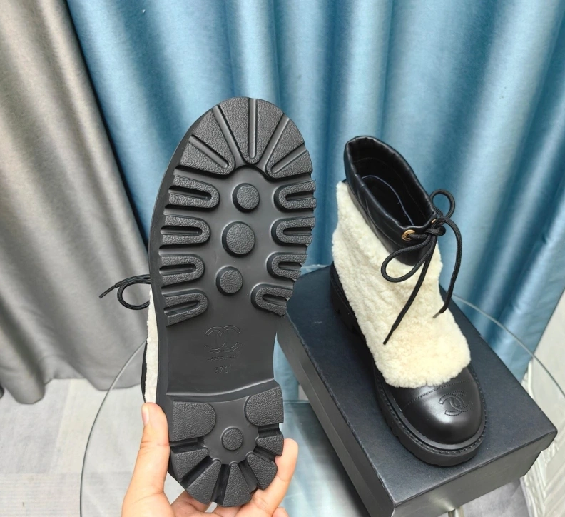 GoAnywhere Chxnxl Boots 123850