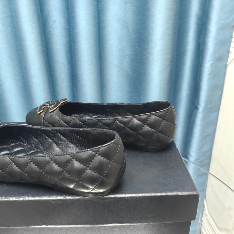 Lightweight Chxnxl Flat Shoes 123653