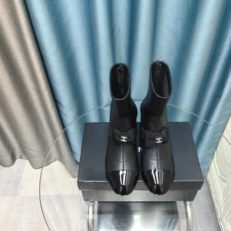 Timeless Chxnxl Boots 123840
