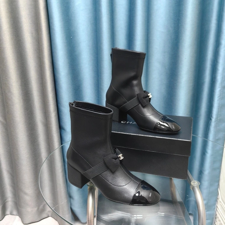 Timeless Chxnxl Boots 123840