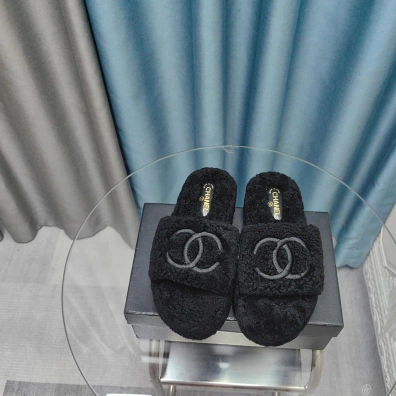 Chxnxl Slippers Vibrant 123307