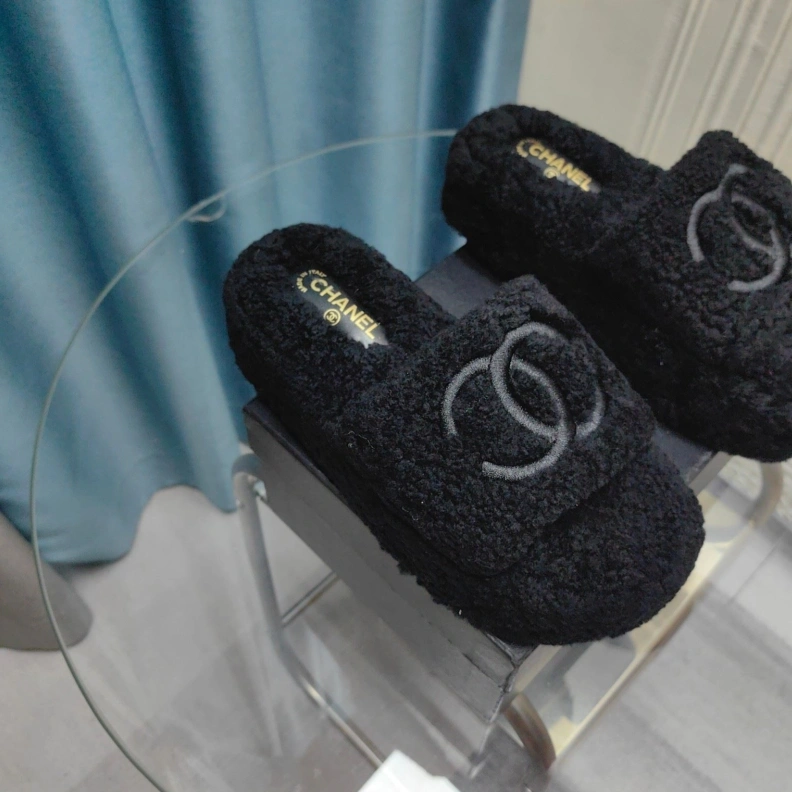 Chxnxl Slippers Vibrant 123307