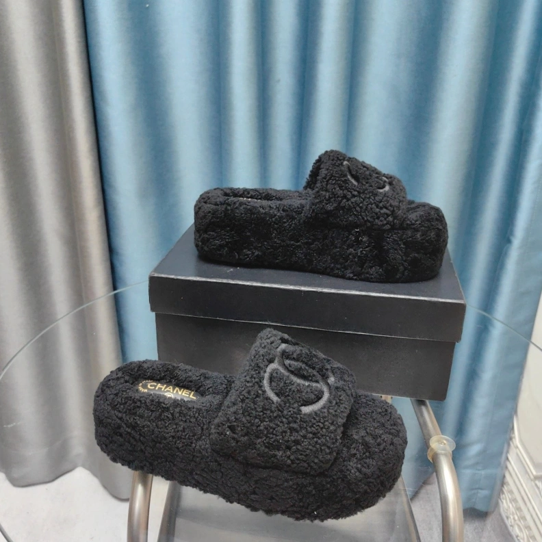Chxnxl Slippers Vibrant 123307