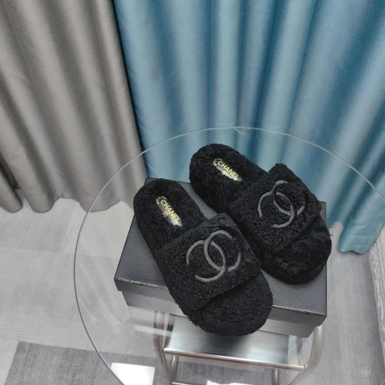 Chxnxl Slippers Vibrant 123307