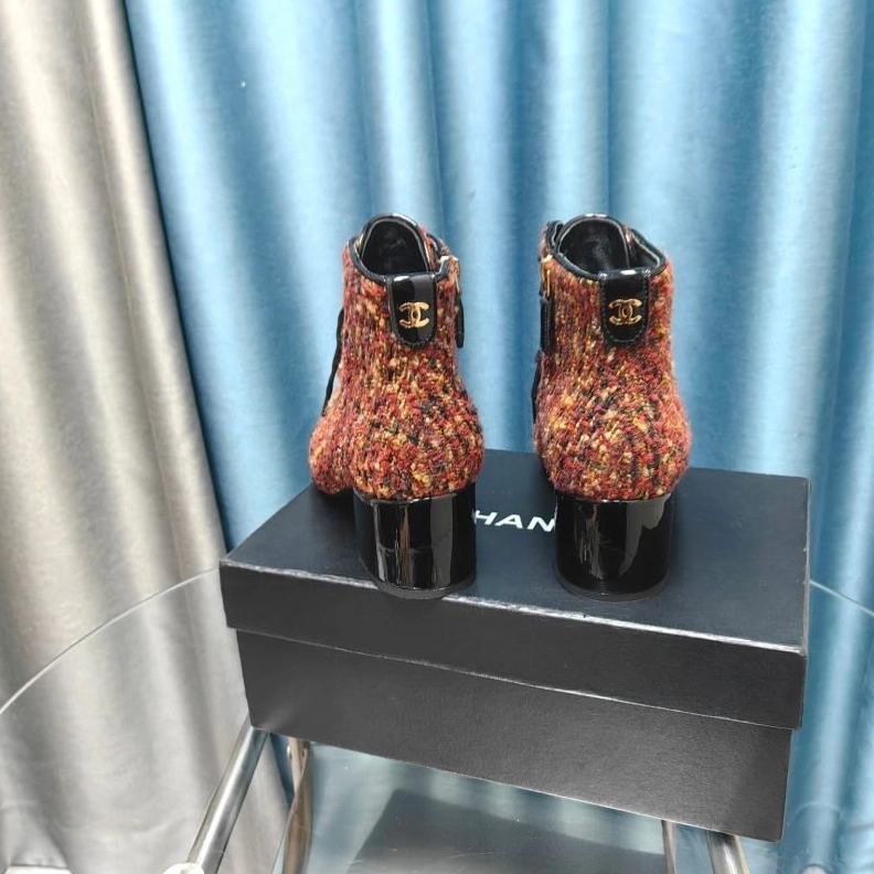 Sleek Chxnxl Boots 123286