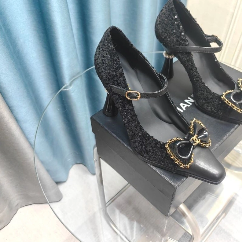 EyeCatching Chxnxl High Heels 123152