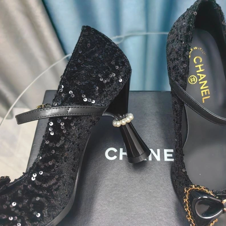 EyeCatching Chxnxl High Heels 123152