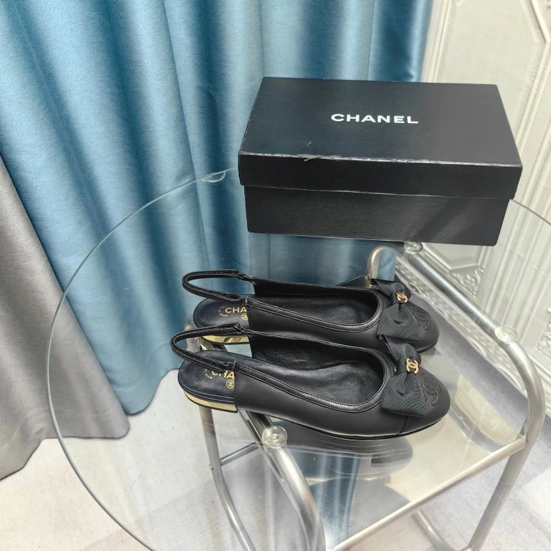Lightweight Chxnxl Sandals 123030