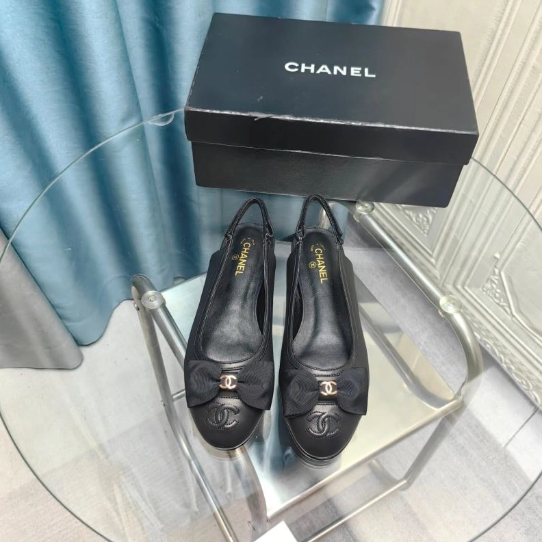 Lightweight Chxnxl Sandals 123030