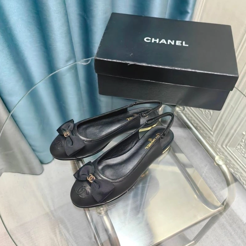 Lightweight Chxnxl Sandals 123030