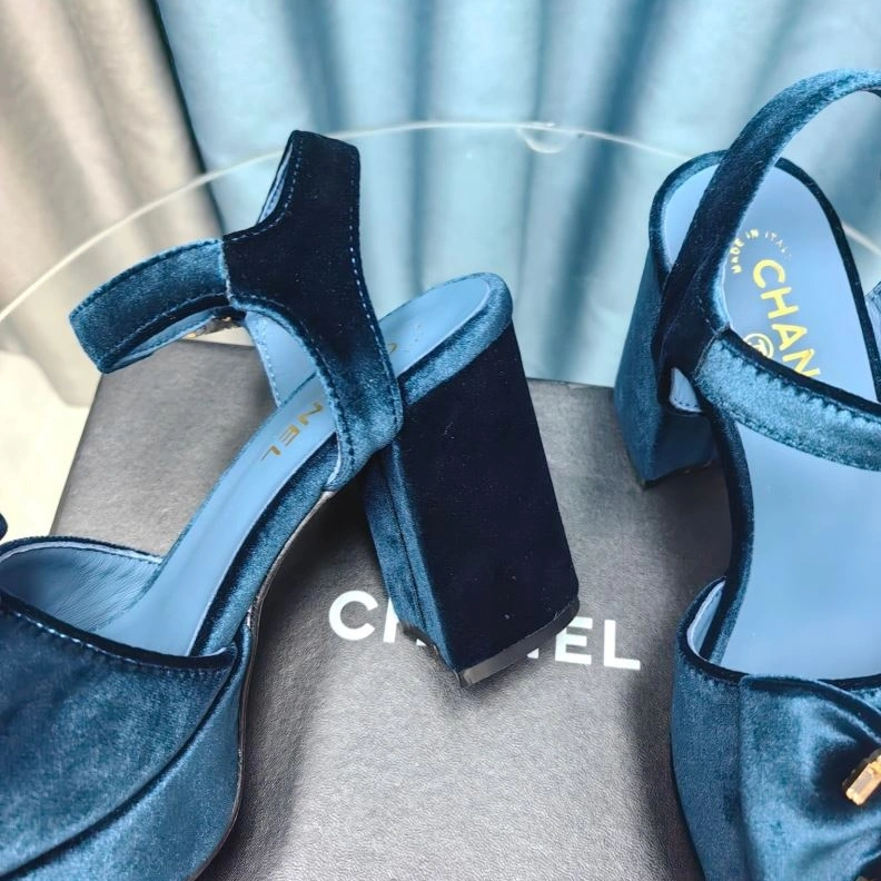 Chxnxl Sandals AllSeason 123026