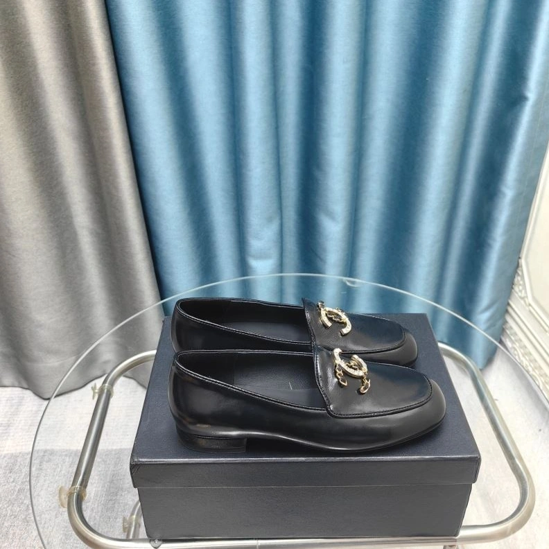Trendsetting Chxnxl Leather Shoes 123067