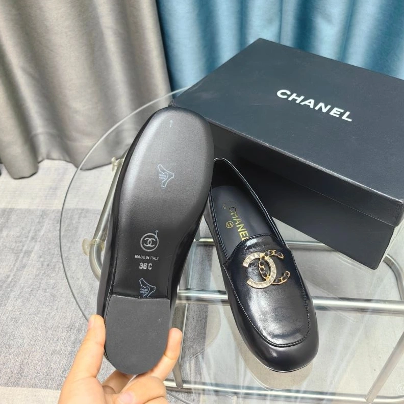 Trendsetting Chxnxl Leather Shoes 123067