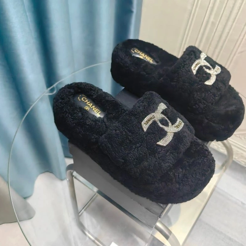 Chxnxl Slippers UrbanStyle 122759