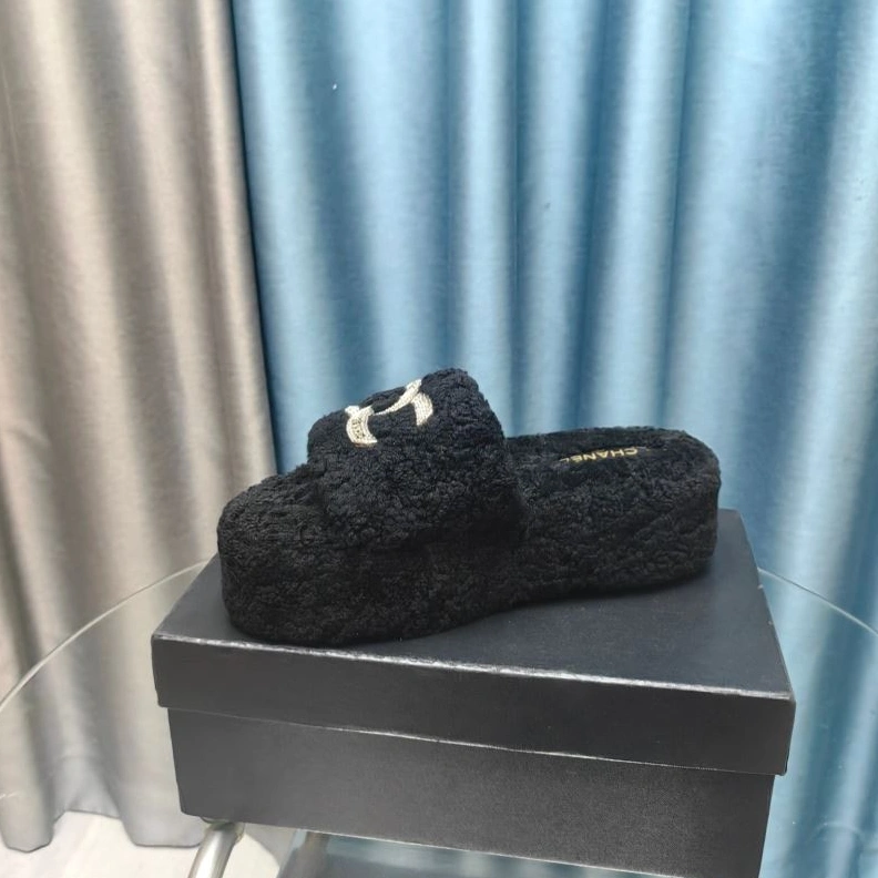Chxnxl Slippers UrbanStyle 122759