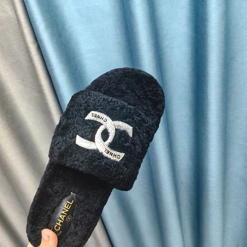 Chxnxl Slippers UrbanStyle 122759