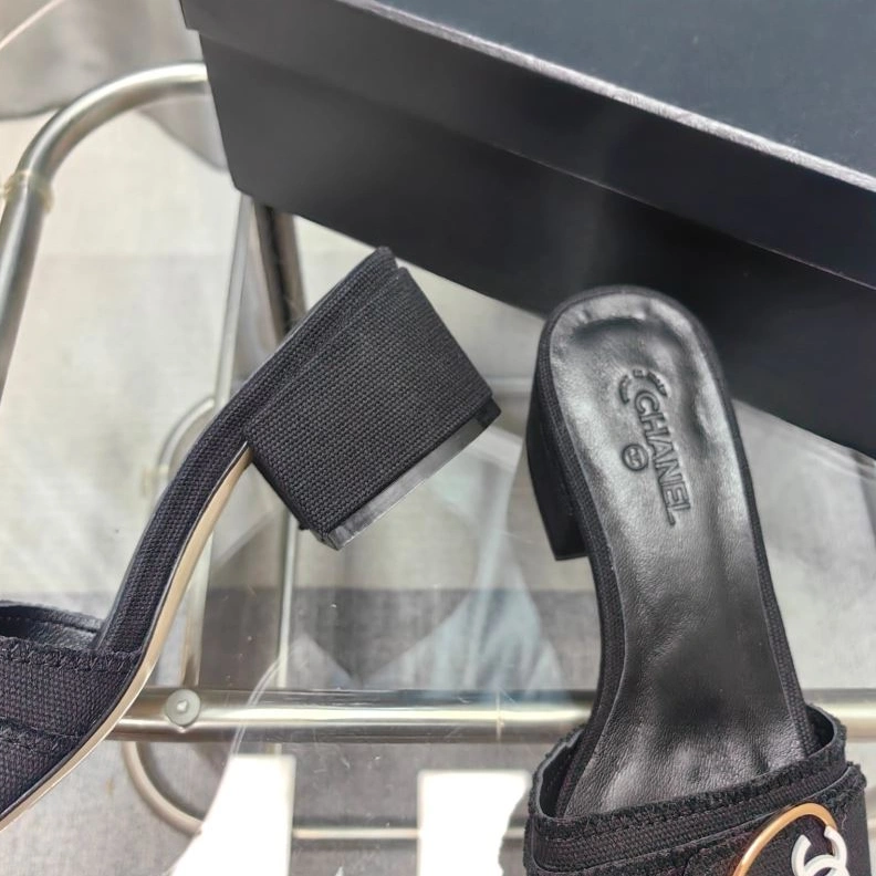 Chxnxl Slippers UrbanStyle 122751