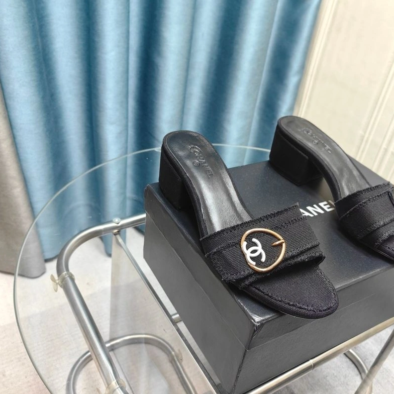 Chxnxl Slippers UrbanStyle 122751