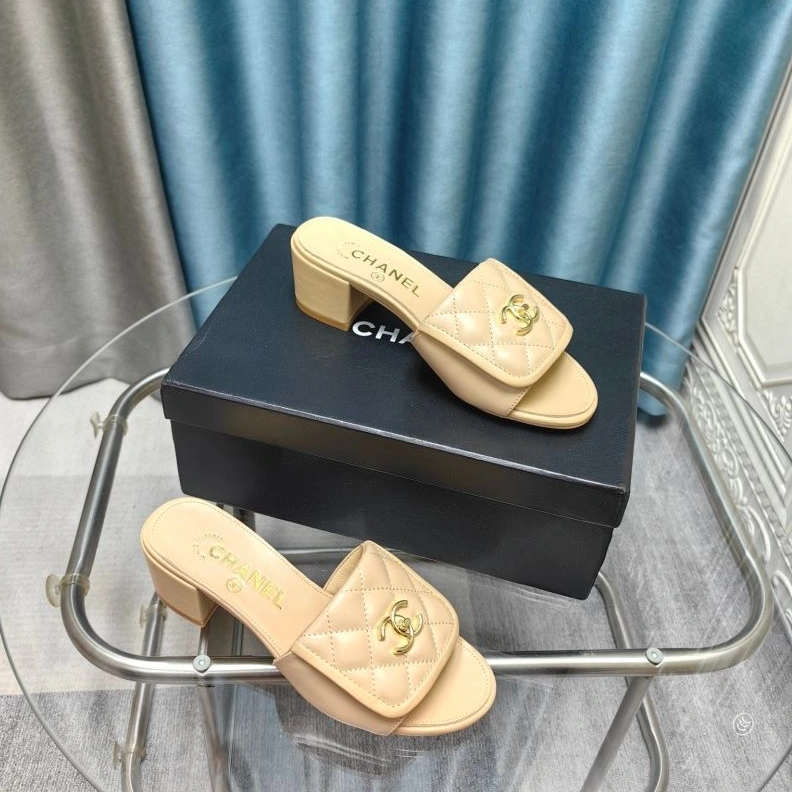 Efficient Chxnxl Slippers 122748