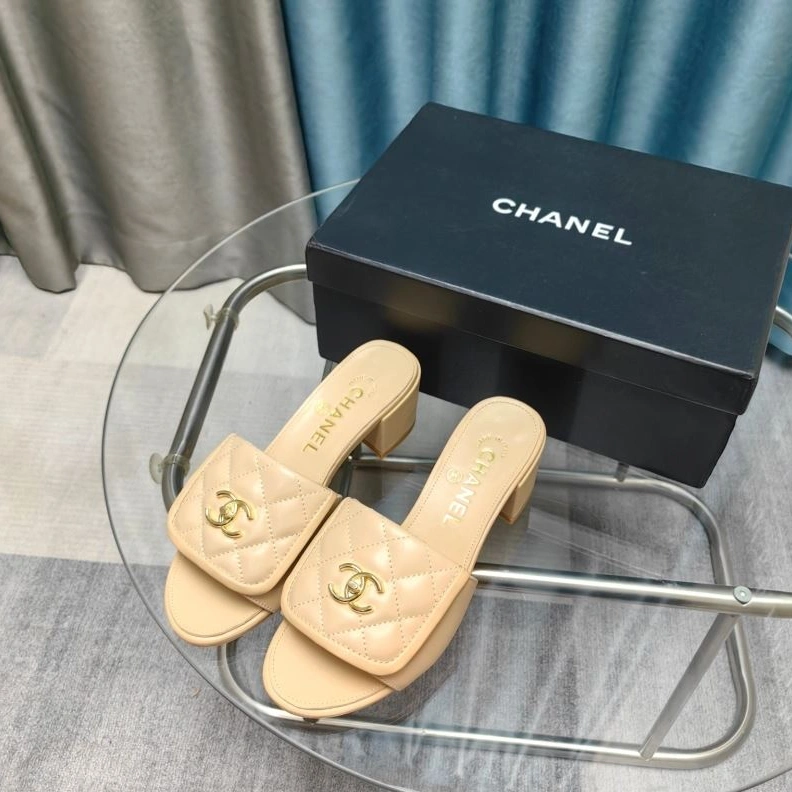 Efficient Chxnxl Slippers 122748