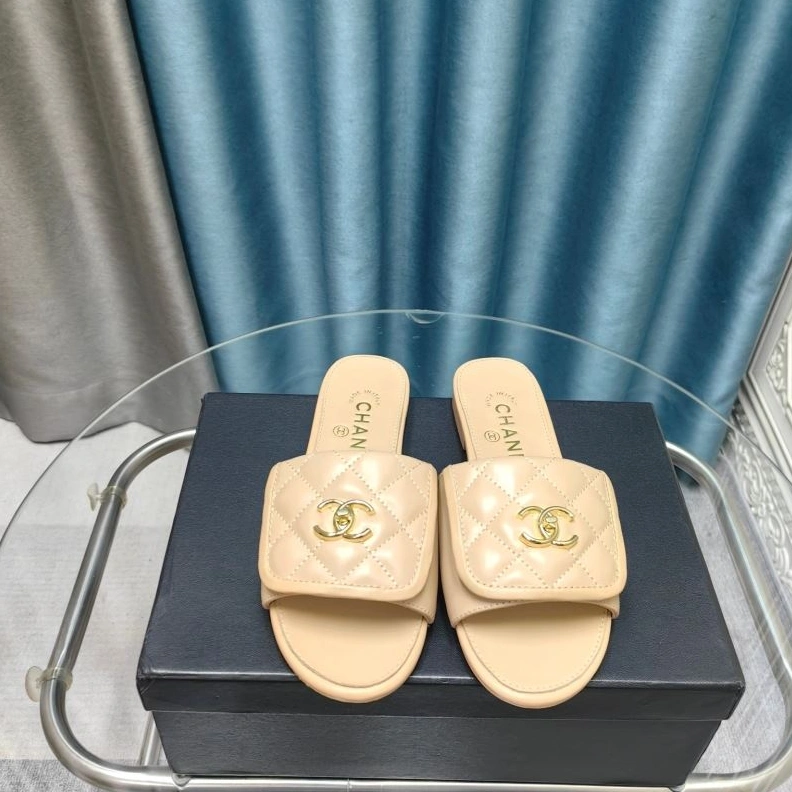 UrbanStyle Chxnxl Slippers 122728