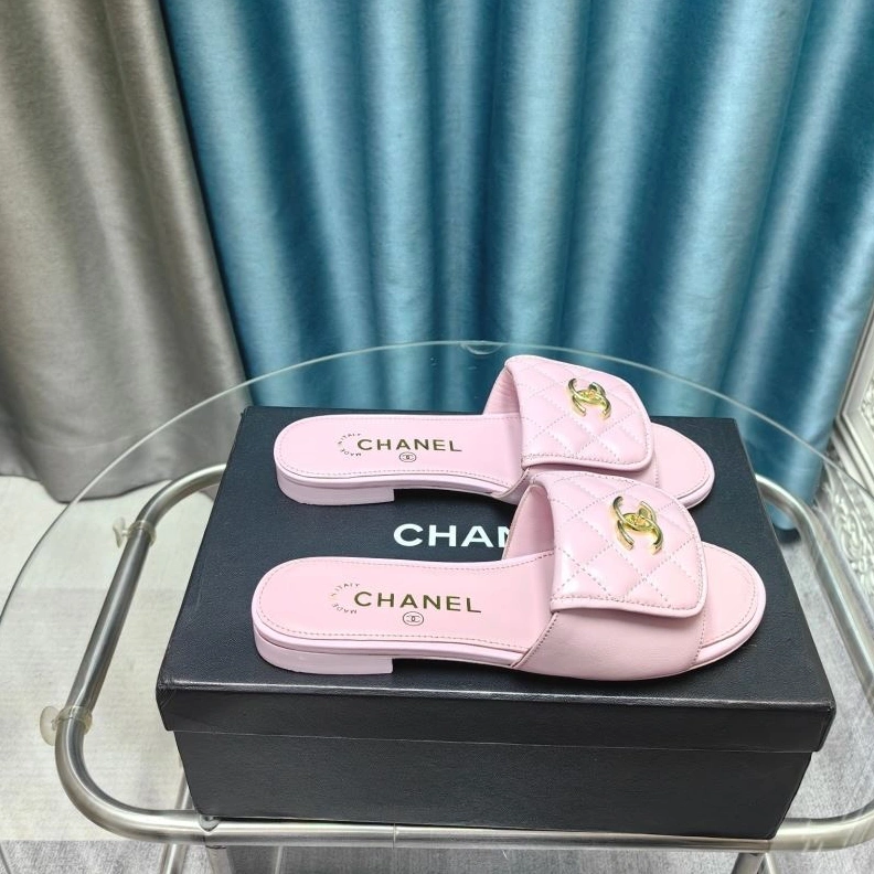 ModernLook Chxnxl Slippers 122729