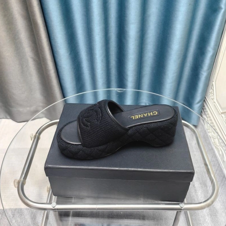 Chxnxl Slippers UrbanStyle 122737