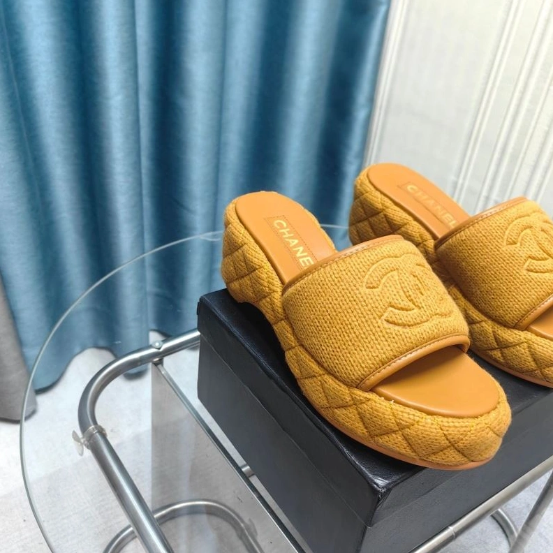Soft Chxnxl Slippers 122726