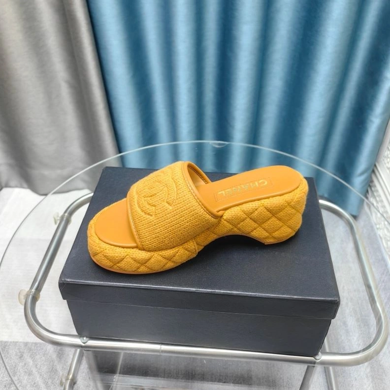 Soft Chxnxl Slippers 122726
