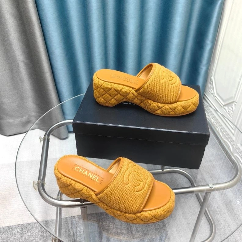 Soft Chxnxl Slippers 122726