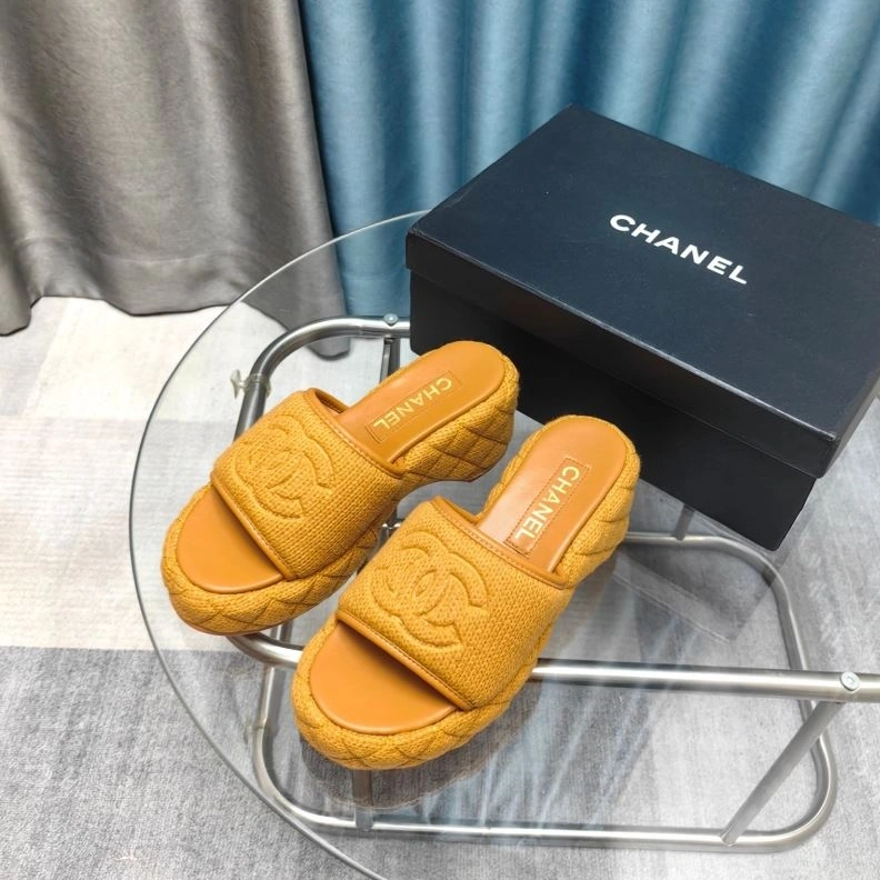 Soft Chxnxl Slippers 122726