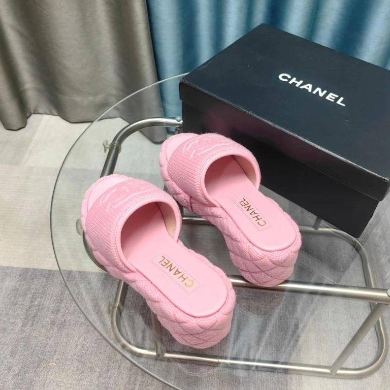 Refined Chxnxl Slippers 122742