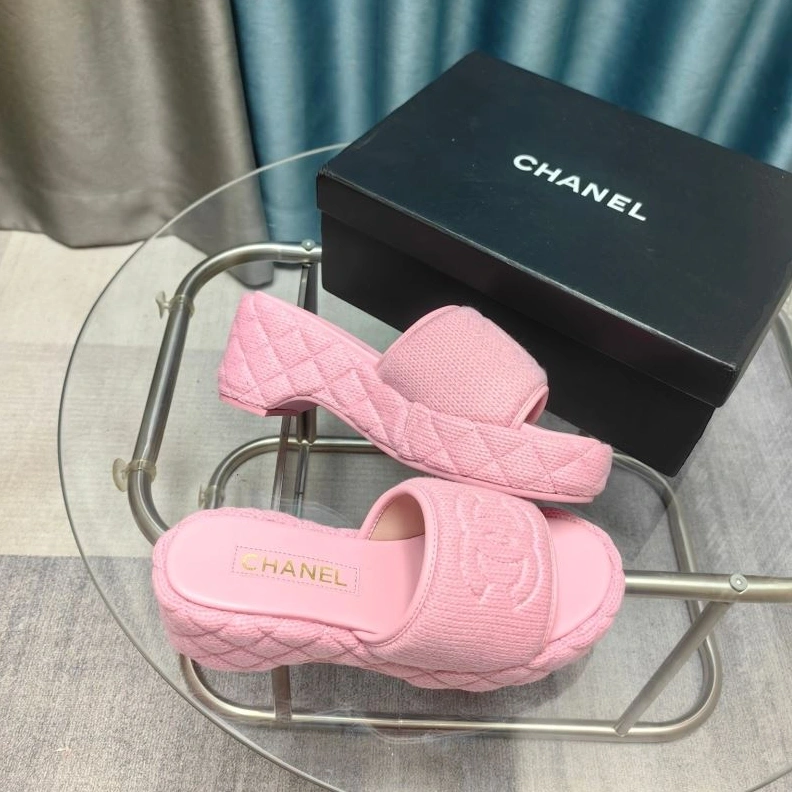 Refined Chxnxl Slippers 122742