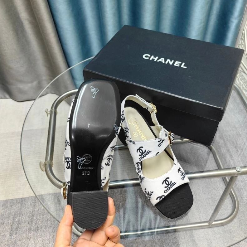 Chxnxl Sandals Refined 123013
