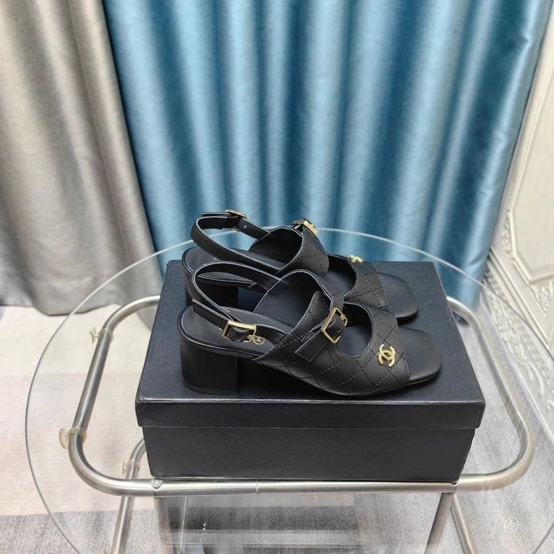 Flexible Chxnxl Sandals 123011
