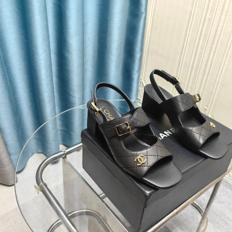 Flexible Chxnxl Sandals 123011
