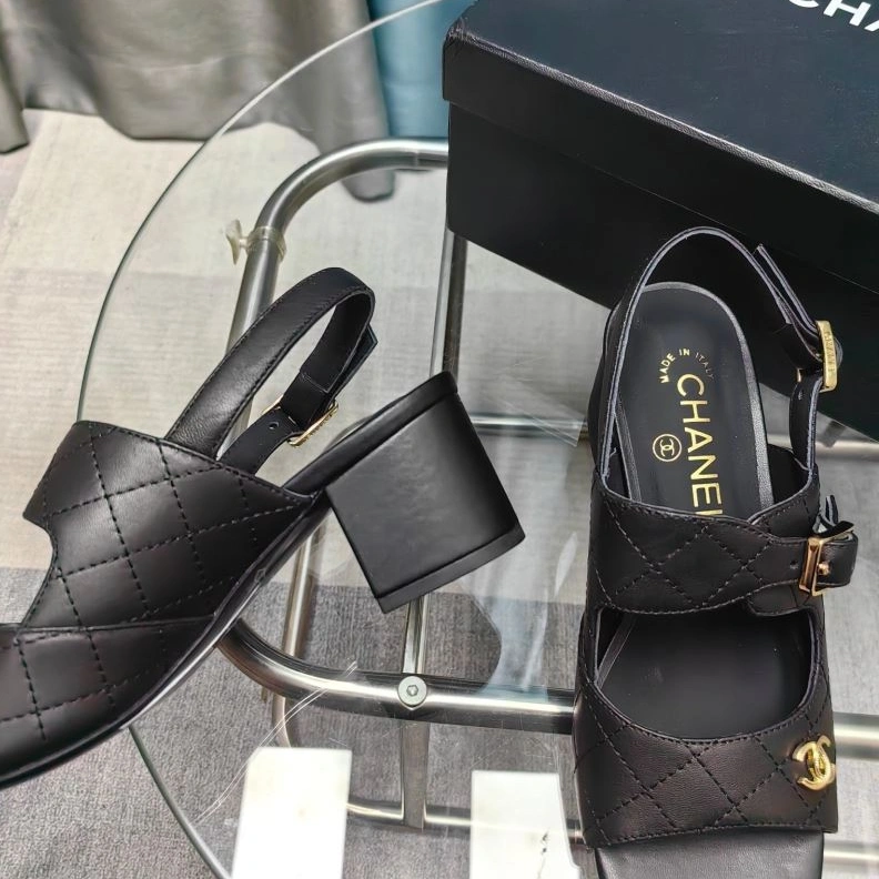 Flexible Chxnxl Sandals 123011
