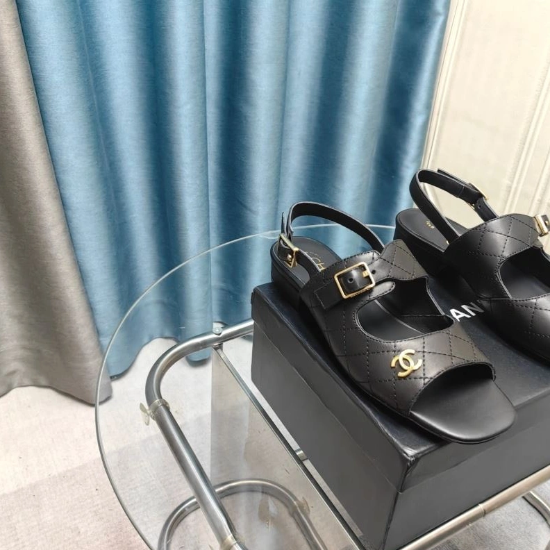 Sleek Chxnxl Sandals 123015