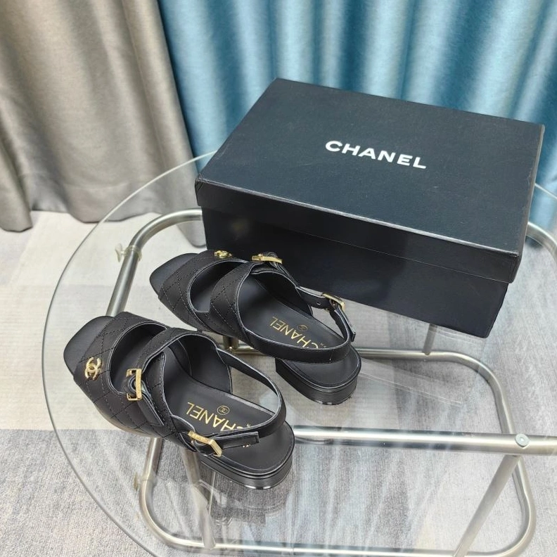Sleek Chxnxl Sandals 123015