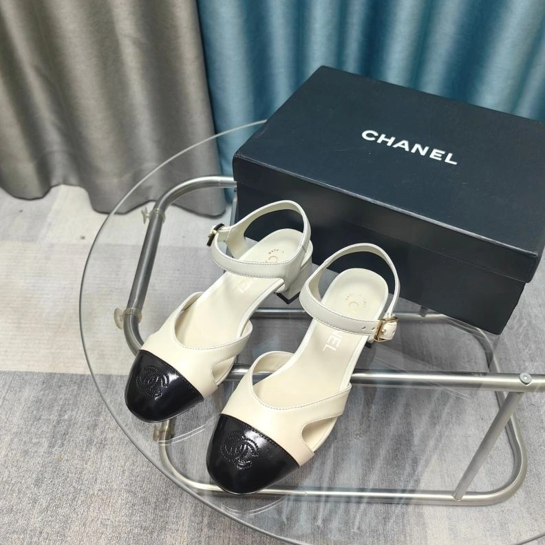 Fashionable Chxnxl Sandals 123005